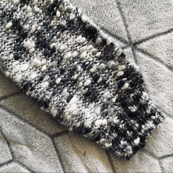 Gray Hollister Sweater - Picture 3 of 7